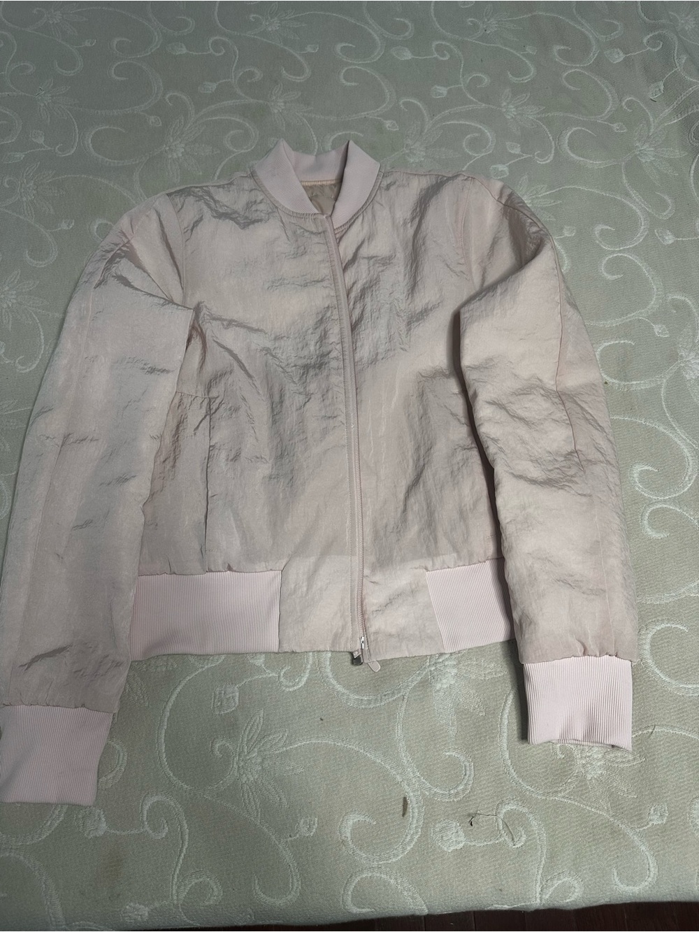 Women’s Lululemon Reversible Misty Pink PrimaLoft Bomber Puffer Jacket Size 6
